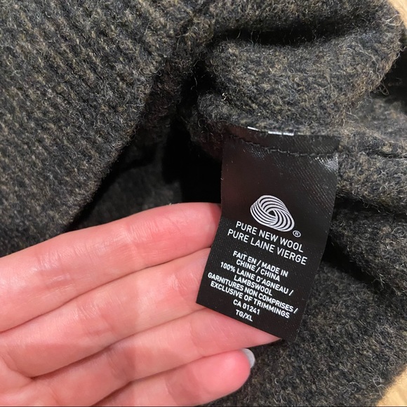 Tricot Lamb’s Wool Crewneck - Picture 7 of 8